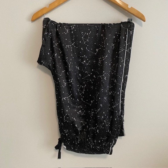 RICKY'S Celestial Black Constellation Pajama Set with White Accents Size XL - Picture 4 of 6